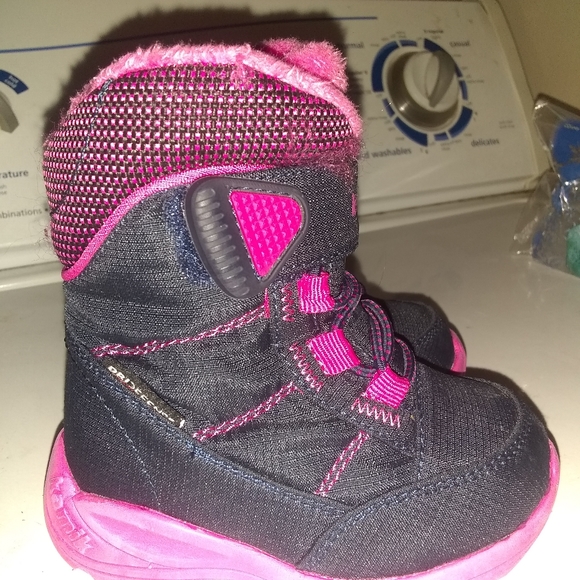 Kamik boots - Picture 3 of 3